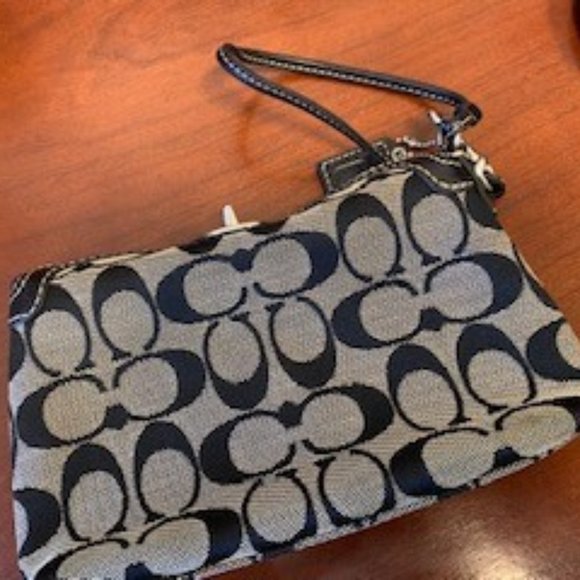 Coach Wristlet - Picture 3 of 5